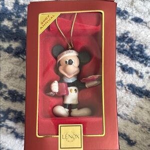 Lenox 2007 Annual Mickey Mouse Holiday Ornament